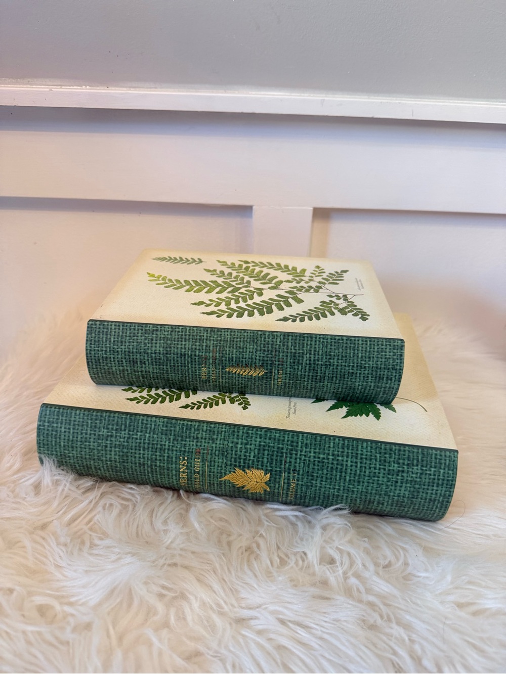💫4/$25 • Set of Two Green Botanical Wooden Decorative Books - Home